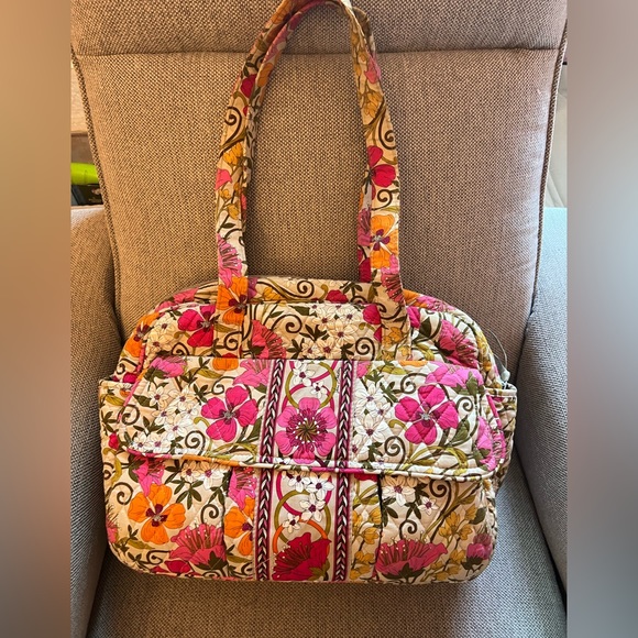 Vera Bradley Handbags - Preloved 💖 Vera Bradley Baby Bag